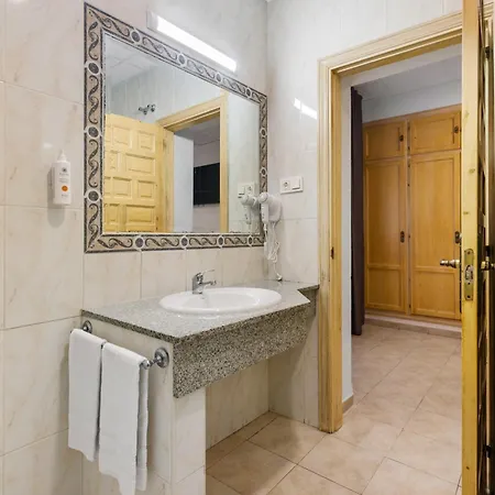 بيت ضيافة Vas Ciudad مالقة